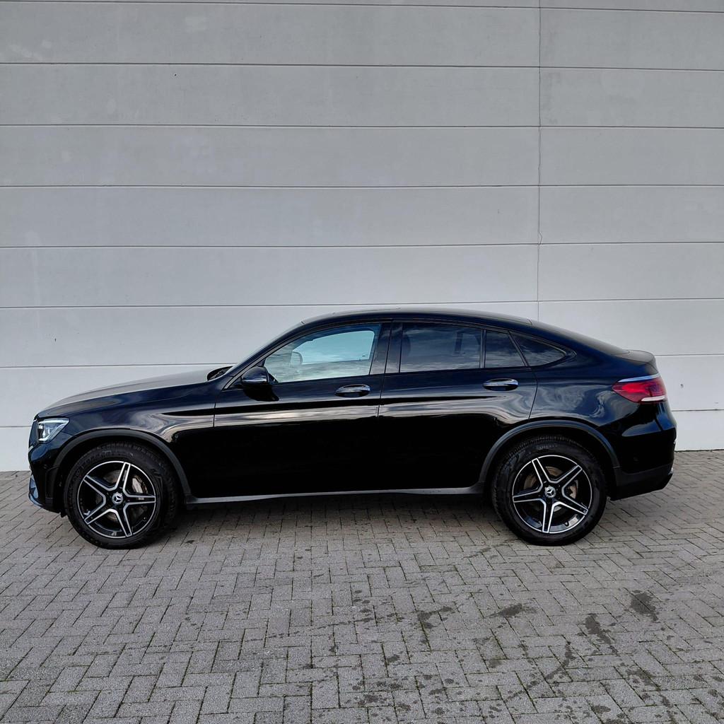 Mercedes-Benz GLC-Klasse 200 D 4MATIC Coupé AMG Line | Pano, Auto's, Mercedes-Benz, Automaat, Stof, Zwart, 120 kW