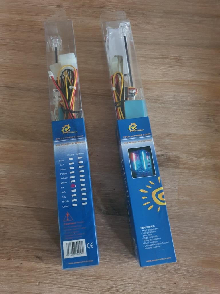 90s pc tuning 2x30cm liquid neon tube, Enlèvement