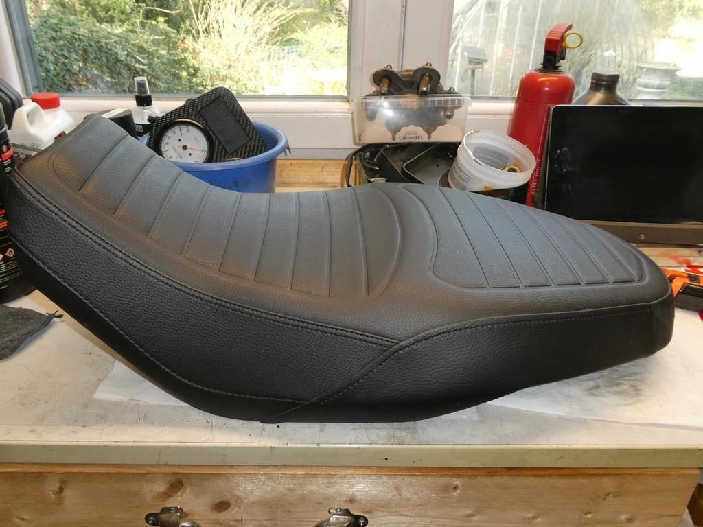 DUCATI Scrambler 96881251AA lage stoel, Motoren, Accessoires | Overige, Ophalen of Verzenden, Zo goed als nieuw