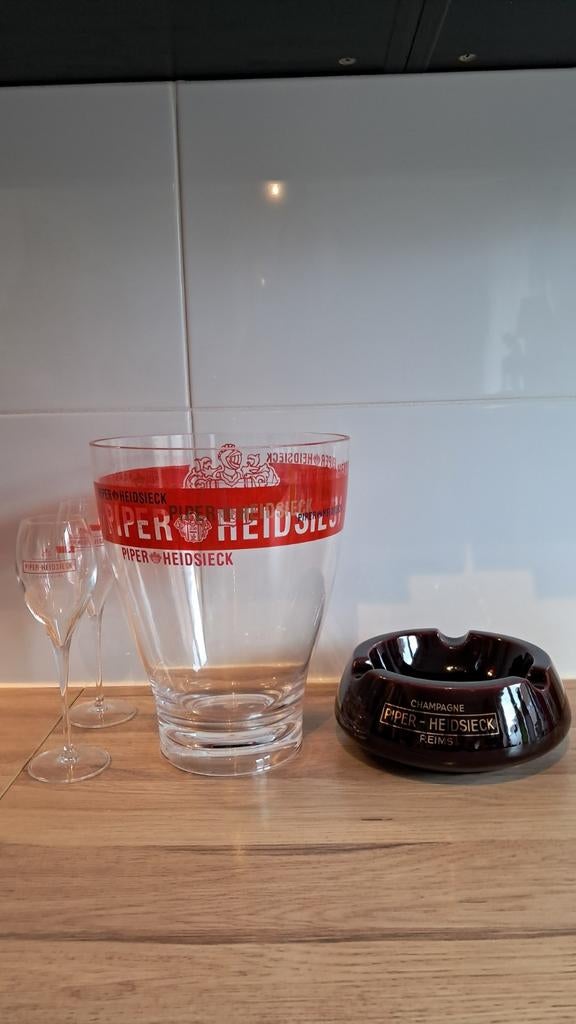 Piper Heidsieck koeler en asbak, Ophalen of Verzenden, Gebruikt, Overige typen