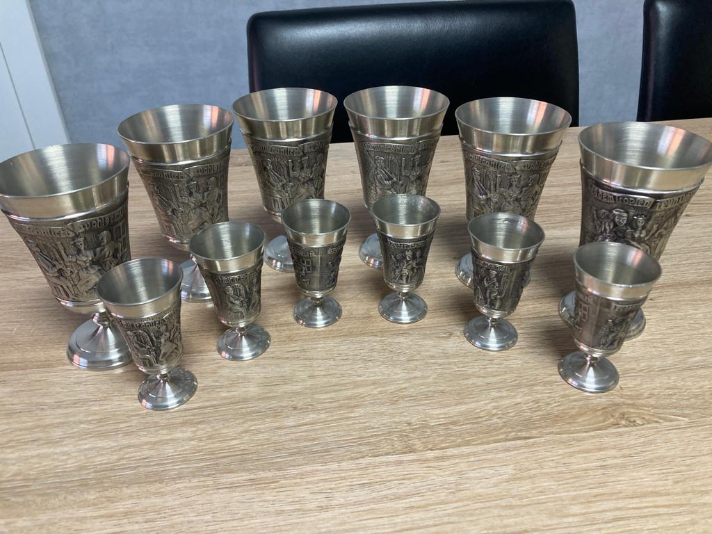 Tinnen bekers, Enlèvement ou Envoi