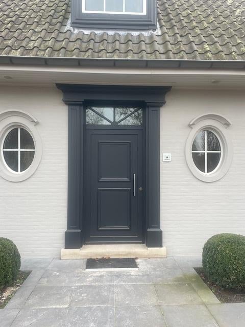 Voordeur + houten deuromlijsting te koop!, Doe-het-zelf en Bouw, Deuren en Vliegenramen, Ophalen, Gebruikt, Buitendeur