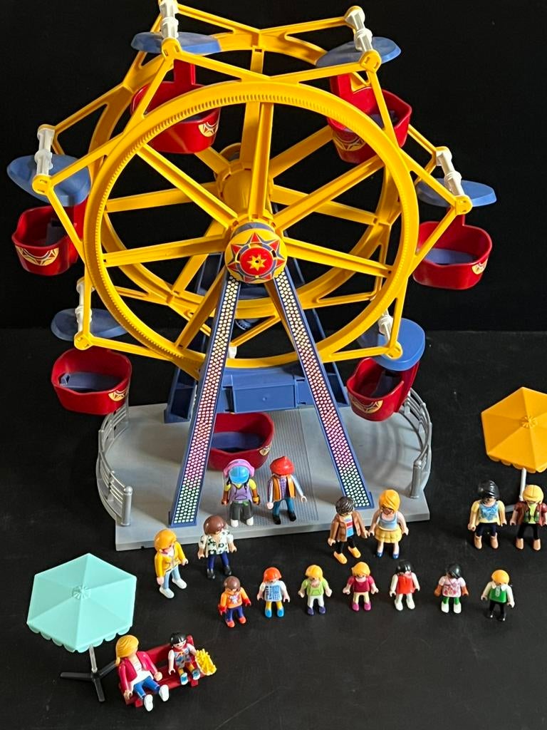 Set met draaimolen & 17 figuurtjes, Ophalen, Zo goed als nieuw