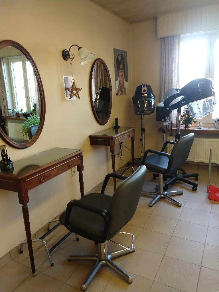inboedel  kapsalon  wegens stopzetting, Huis en Inrichting, Complete inboedels, Ophalen