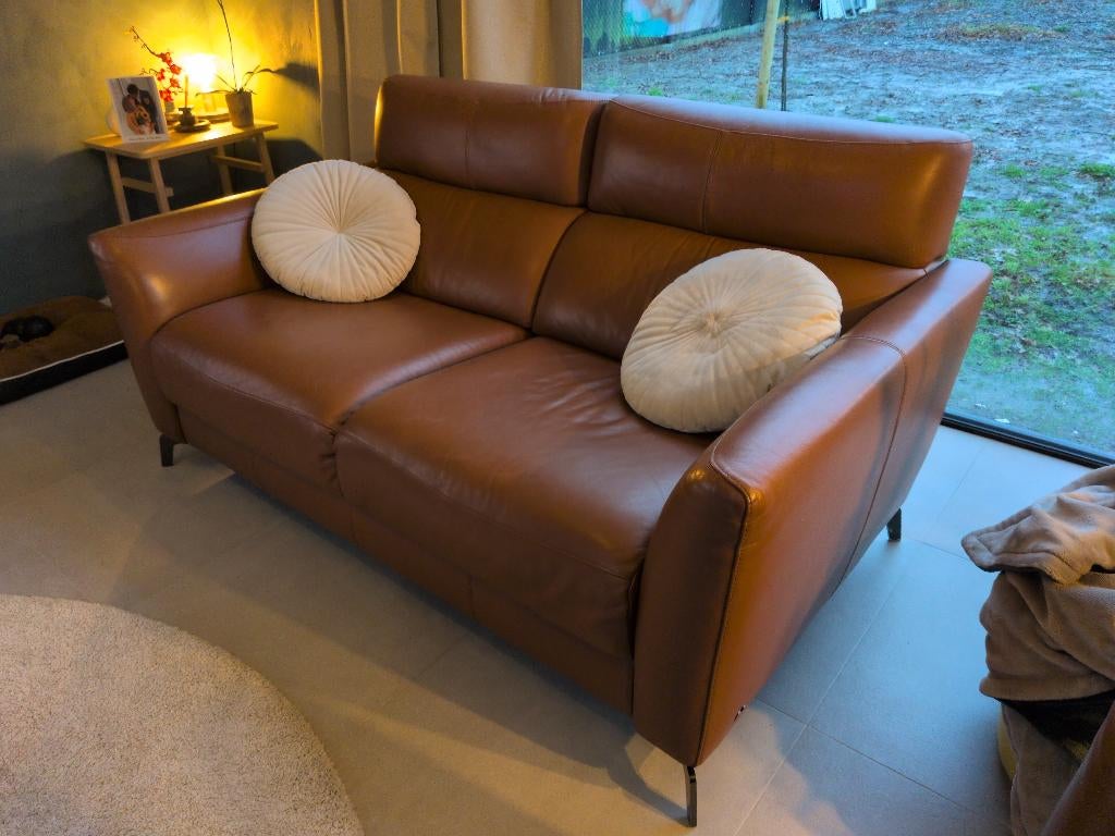 Luxe bank Natuzzi in cognac-leder – zeer goede staat, Maison & Meubles, Canapés | Salons, Comme neuf, Banc droit, Deux personnes
