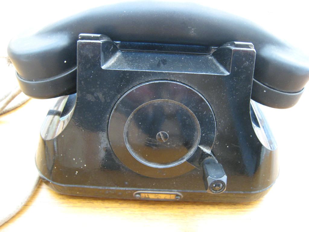 Téléphone en bakélite ancien, Antiquités & Art, Envoi