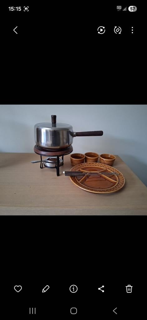 Fondueset met 6 borden en vorkjes 3 potjes niet electrisch, Ophalen, Zo goed als nieuw, Fondueset