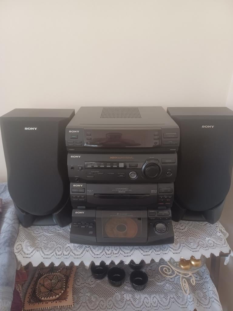 Stéréo chaîne hi-fi en très bonne état