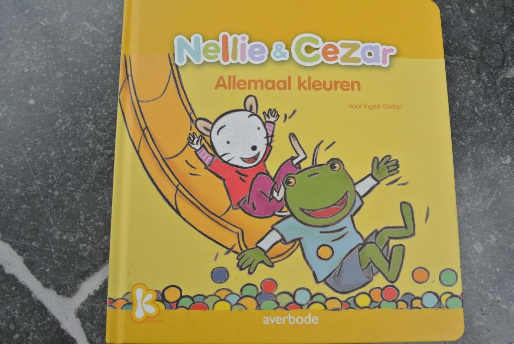 Nellie en Cezar: allemaal kleuren, Enlèvement ou Envoi
