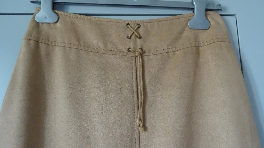 JUPE LONGUE EN DAIM, Taille 38/40 (M), Enlèvement ou Envoi, Beige, Comme neuf