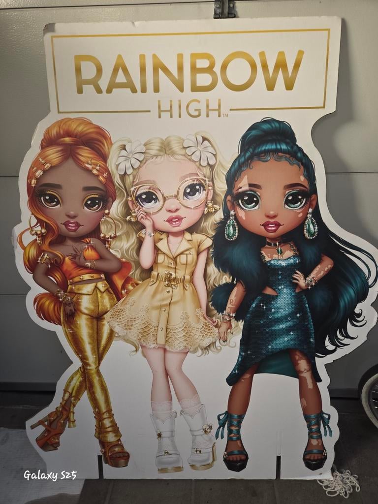 Rainbow high, Ophalen