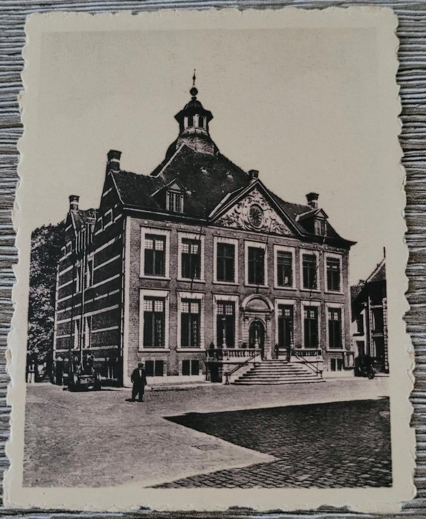 Oude fotoprent: stadhuis, Hasselt, Verzamelen, Foto's en Prenten, Ophalen of Verzenden, Gebruikt, Gebouw, Prent