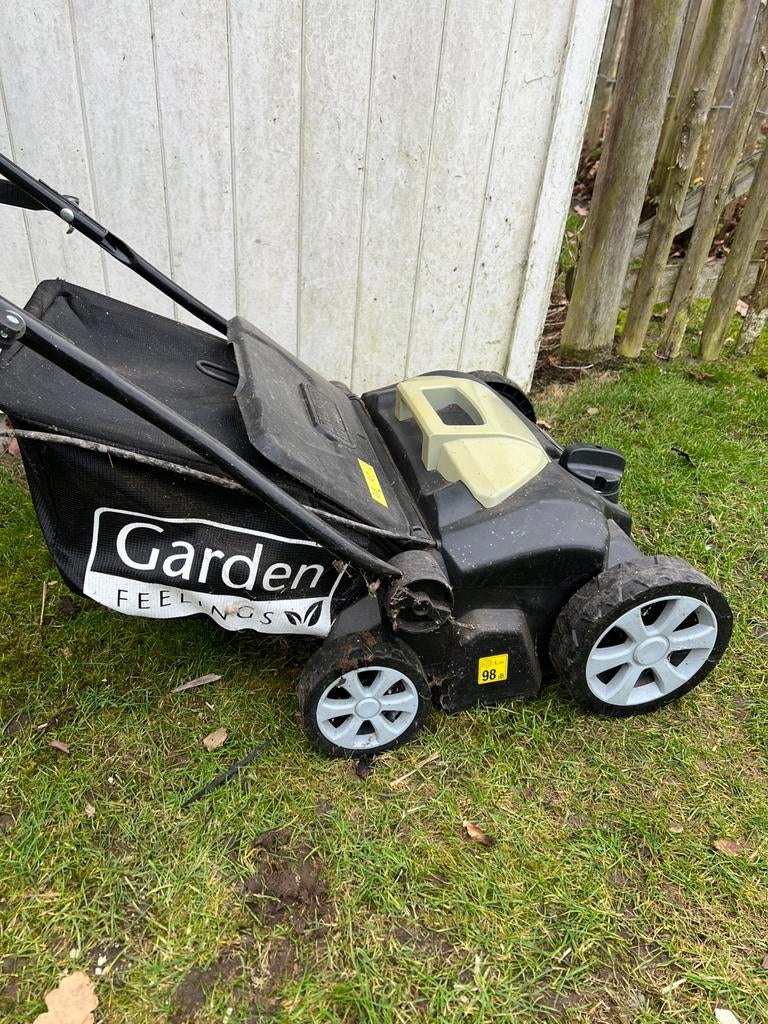 Electrische Verticuteermachine garden feelings, Tuin en Terras, Ophalen, Gebruikt, Elektrisch