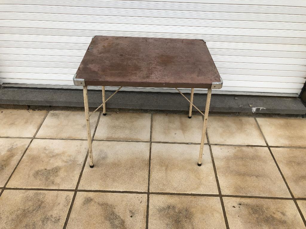 Table métallique pliante, Caravanes & Camping, Enlèvement, Utilisé