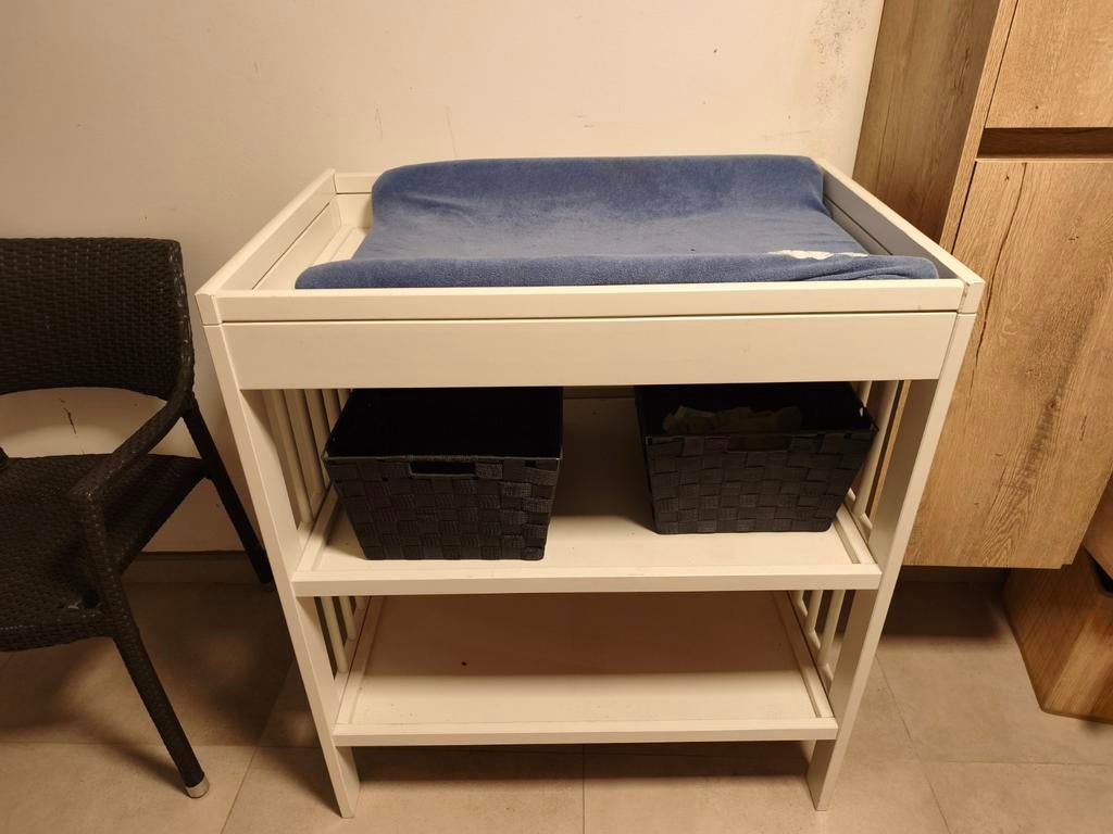 Je vends table a lange  Pour bébé, Enlèvement ou Envoi