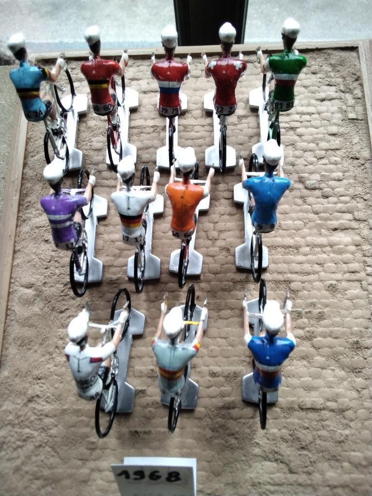 CYCLISTES TOUR DE FRANCE, Collections, Jouets miniatures, Enlèvement ou Envoi