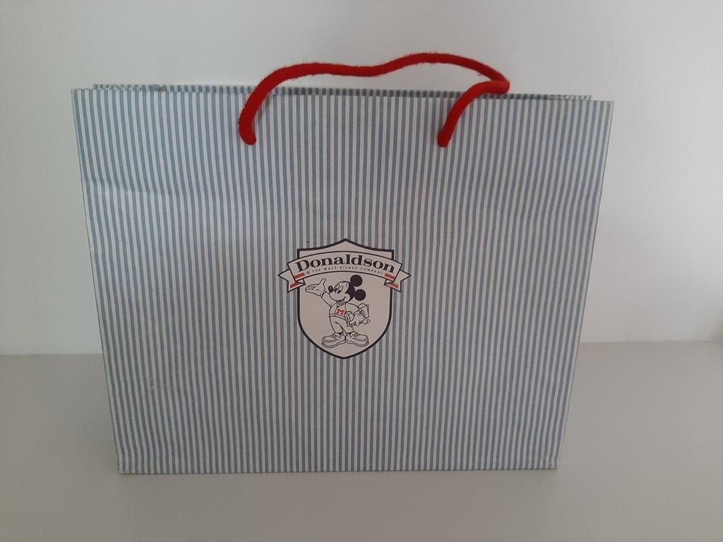 Originele draagtas Donaldson, Collections, Enlèvement