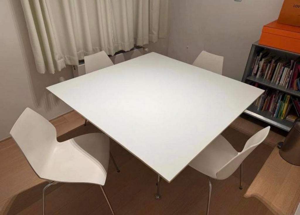 Kartell glossy tafel en 4 kartell maui stoelen, Ophalen