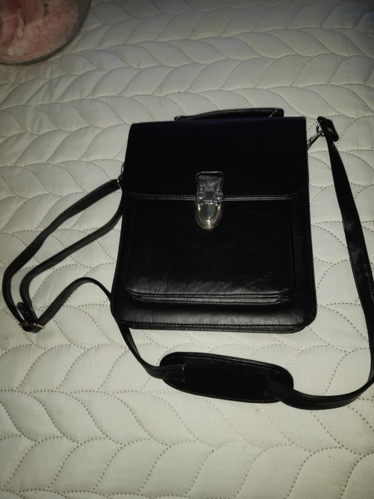 Heren schouwder tas nieuw, Handtassen en Accessoires, Tassen | Schoudertassen, Ophalen, Zo goed als nieuw