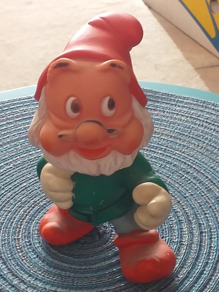 disney pouet prof, Collections, Enlèvement ou Envoi, Autres personnages, Utilisé, Statue ou Figurine