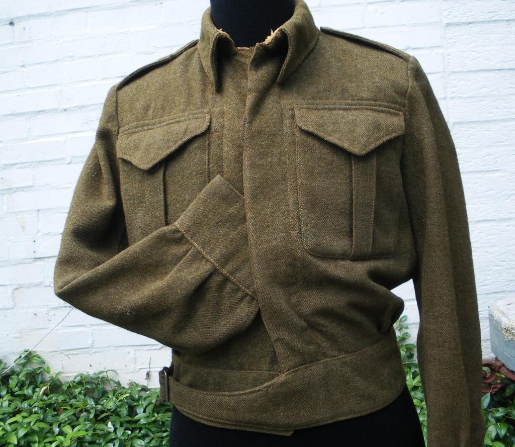 Battle Dress canadien de 1943 complet, homogène, en taille 4, Envoi, Armée de terre, Vêtements ou Chaussures