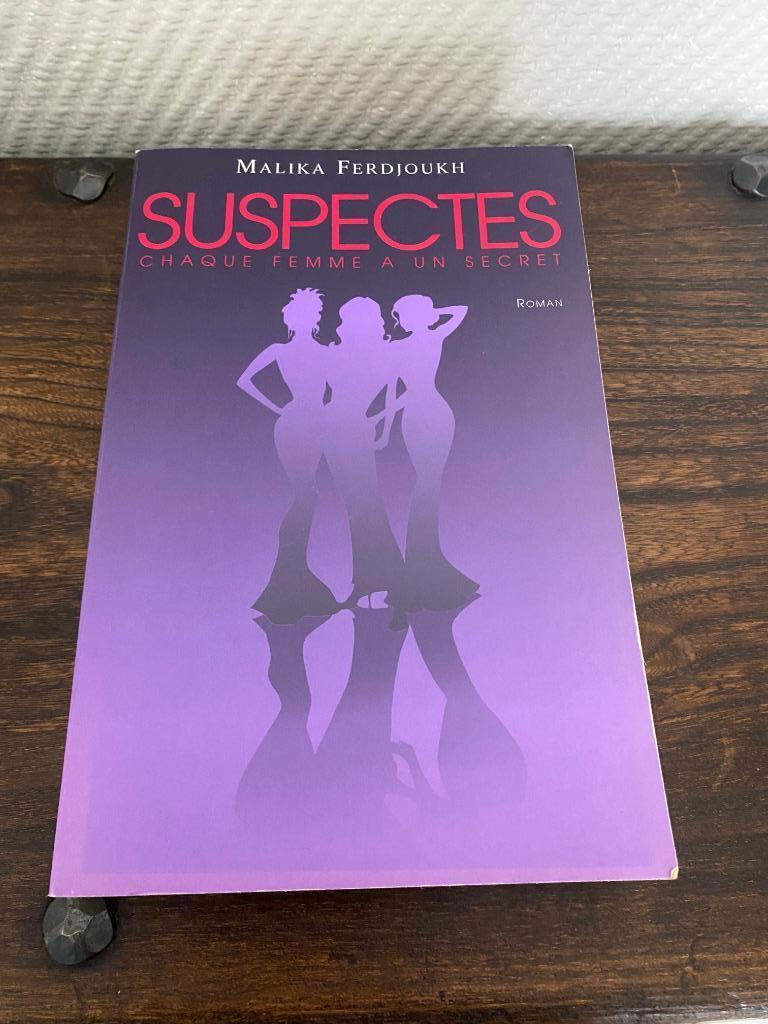 Suspectes - Malika Ferdjoukh, Ophalen of Verzenden, Gelezen, Malika Ferdjoukh