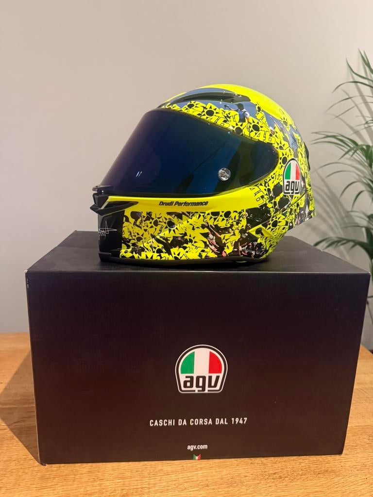 Helm AGV – Valentino Rossi Editie (Limited Edition), Motoren, M, Heren, Ophalen, Nieuw met kaartje