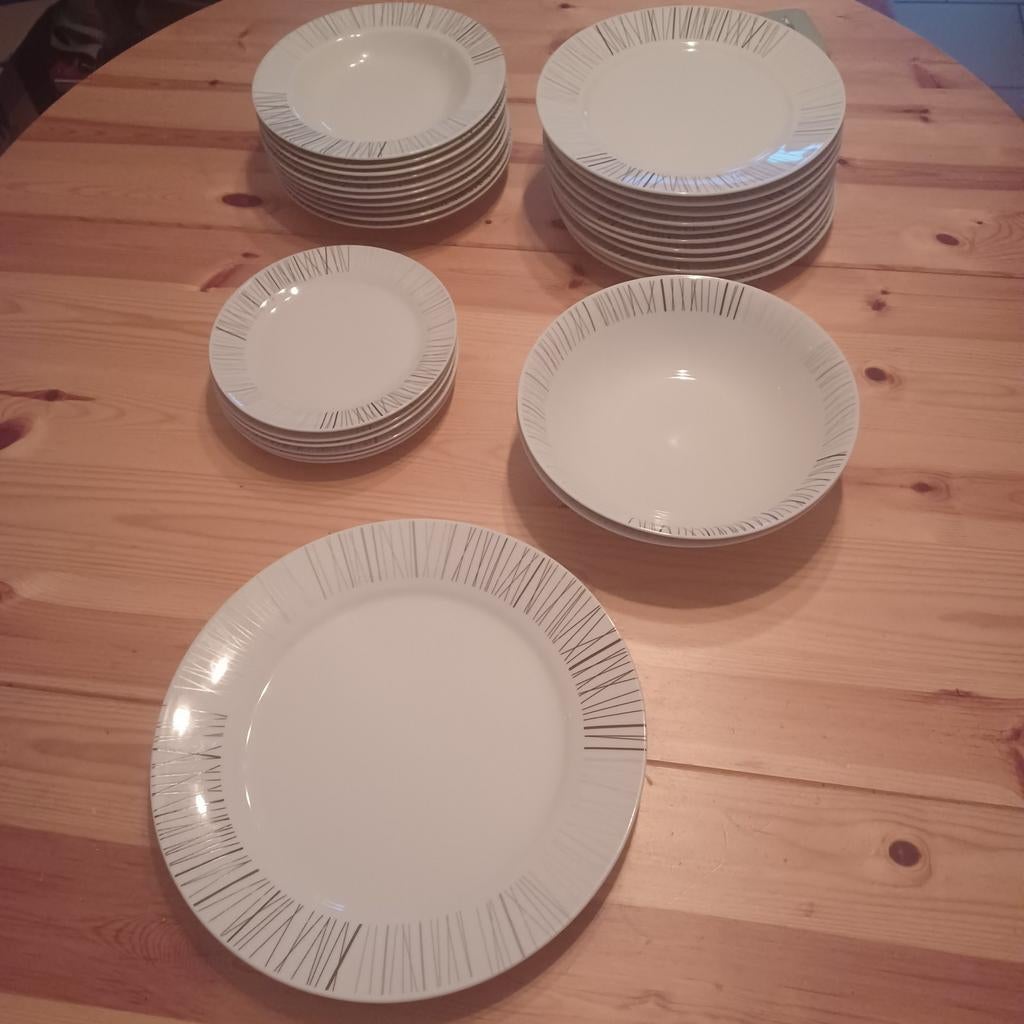 Lot d'assiettes