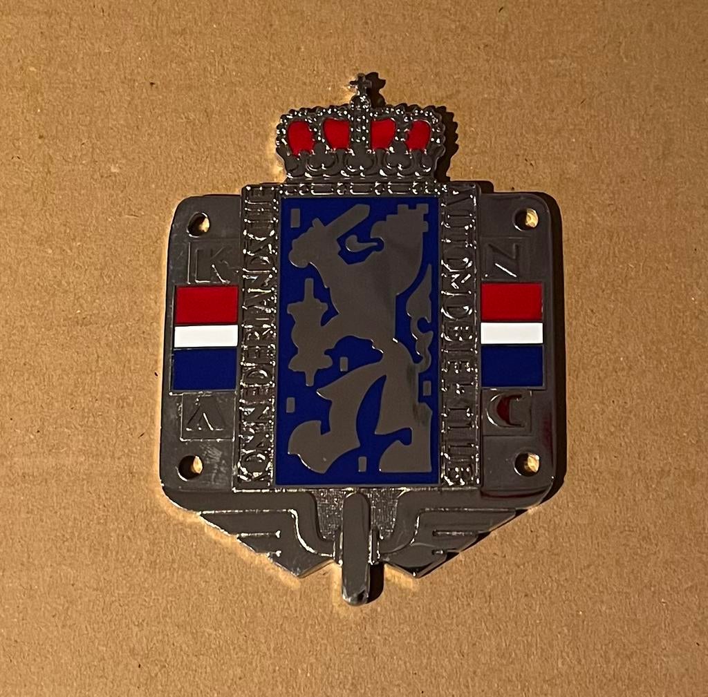 K.N.A.C. Koninklijke Nederlandse Automobiel Club carbadge, Verzenden