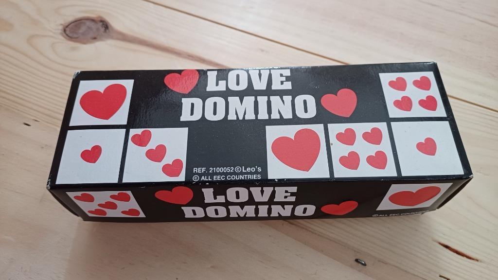 Domino spel  met hartjes (Love domino), Ophalen of Verzenden, Zo goed als nieuw
