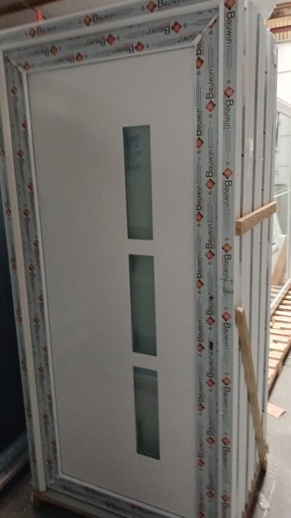 pvc raam kozijn  va €49 €69 voordeur foto1&2 : €695 nu €499, Bricolage & Construction, Vitres, Châssis & Fenêtres, Neuf, Fenêtre de façade ou Vitre