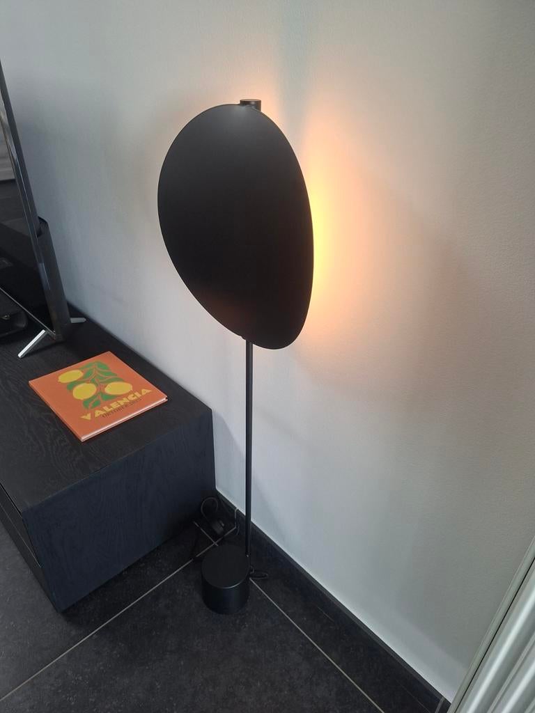 Designlamp Bolia vloerlamp, Ophalen