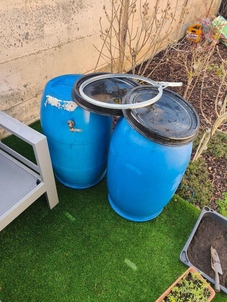 2 regentonnen klaar voor gebruik, Tuin en Terras, Regentonnen, Ophalen, Kunststof, Gebruikt, Met kraantje