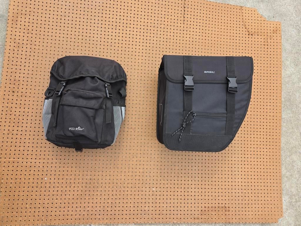 Set sacoche vélo Basil + sacoche de selle, Enlèvement ou Envoi, Comme neuf, Basil