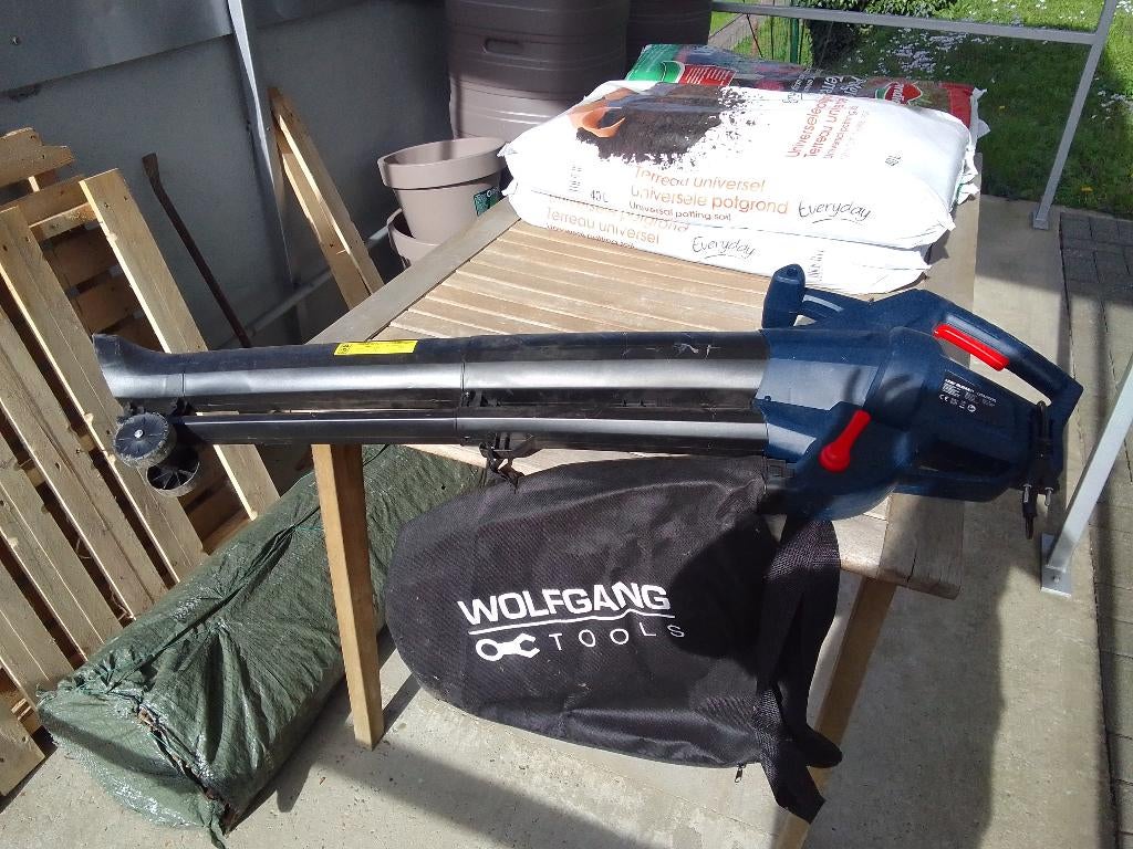 Aspirateur et souffleur feuille, Jardin & Terrasse, WOLF Garten, Électrique, Avec sac de ramassage, Comme neuf