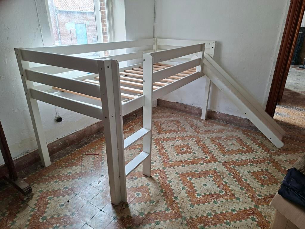 Kinderbed met glijbaan. Echt hout, geen vezelplaat, Ophalen