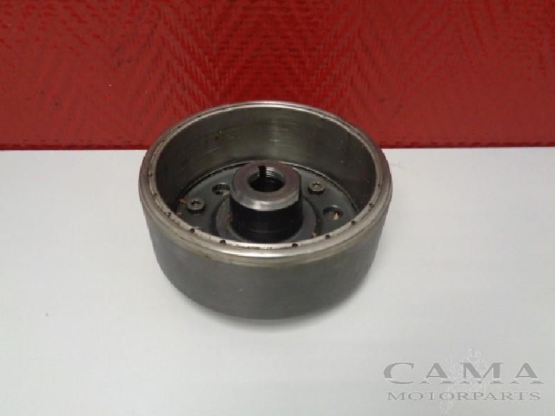 VOLANT MOTEUR CBR 1100 XX Blackbird 1999-2006 (CBR1100XX), Dhr. S. di Majo, Utilisé, Info@cama-motorparts.nl, P.J. Troelstraweg 8 8
3144 CX  MAASSLUIS, NL