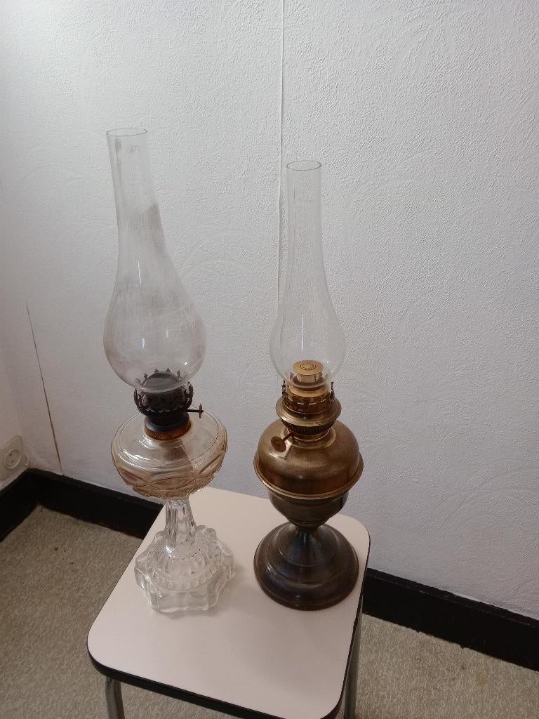 Set van 2 olielampen, Antiek en Kunst, Ophalen