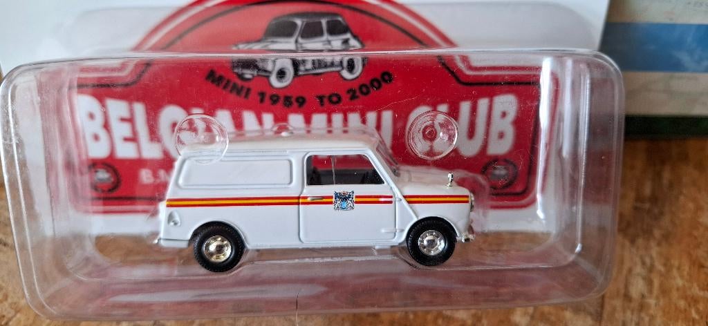 MINI Van Mk1 Austin POLICE 1/43 VANGUARDS LLEDO Neuf Blister, Enlèvement ou Envoi, Neuf, Voiture, Vanguards