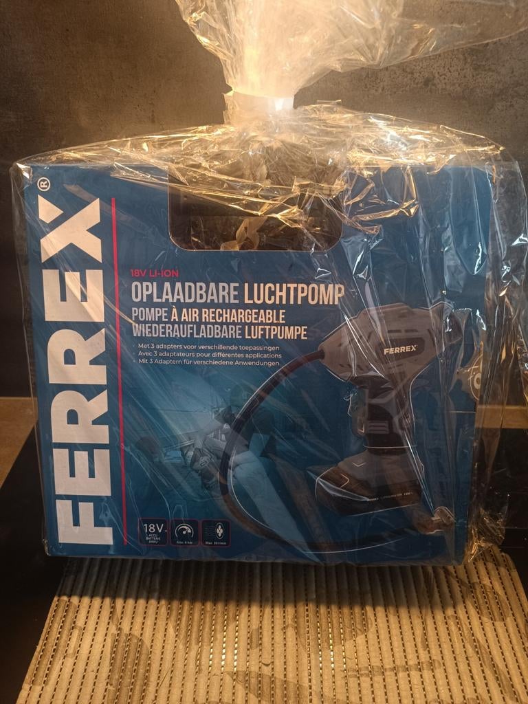 Luchtpomp oplaadbaar,auto,moto,fiets,boot, enz enz enz, Ophalen