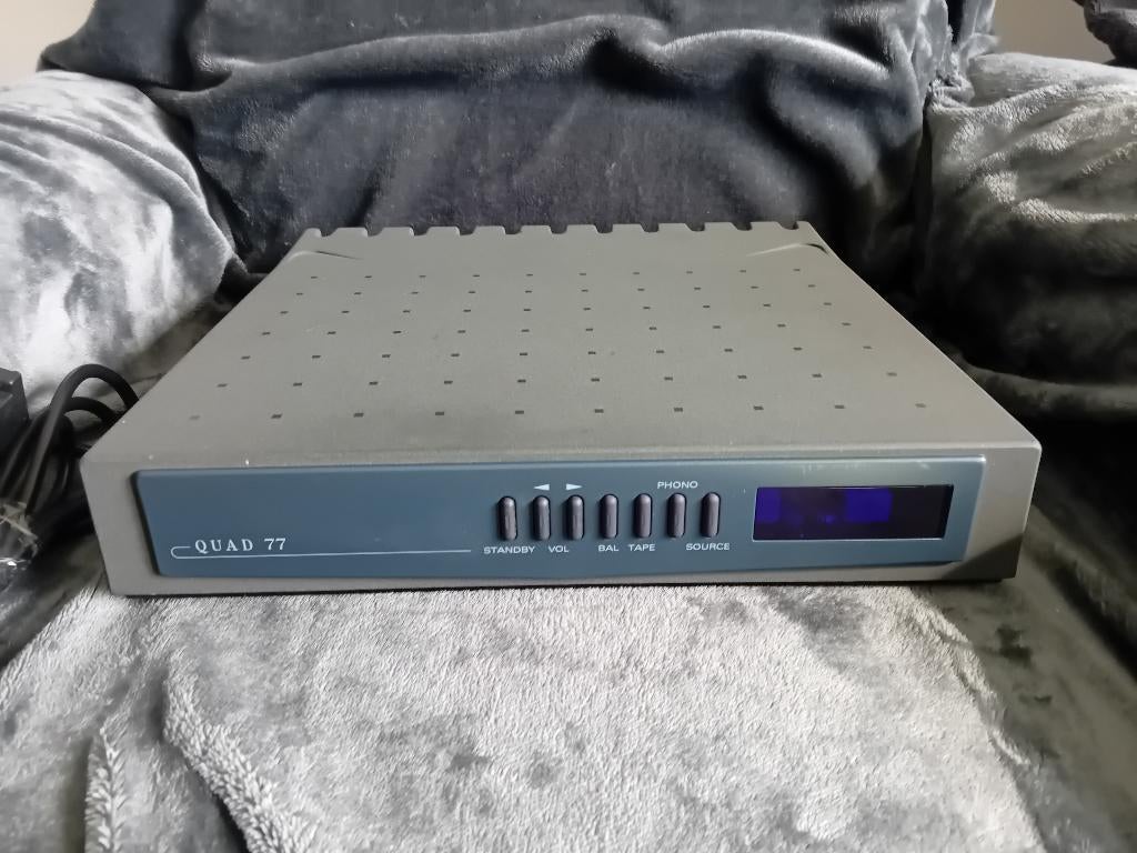 Quad 77 voorversterker, Audio, Tv en Foto, Ophalen of Verzenden, Gebruikt, Stereo, Overige merken