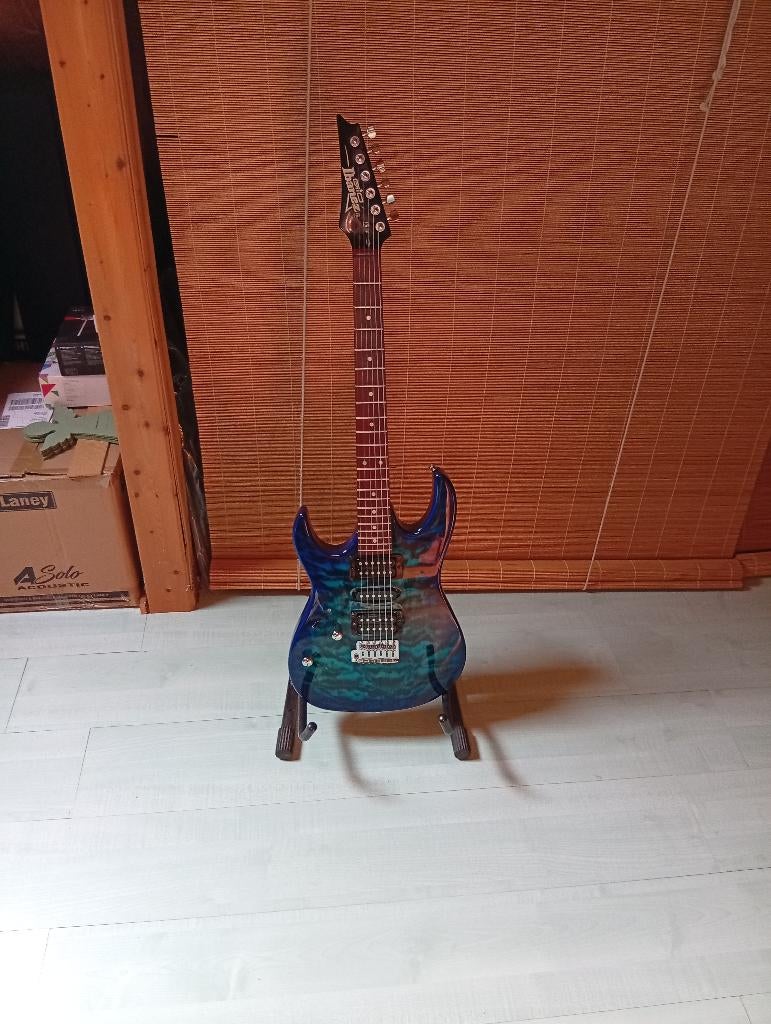 linkshandige IBANEZ GRX 70QA Blue Burst  met versterker, Ophalen, Ibanez, Met versterker, Zo goed als nieuw