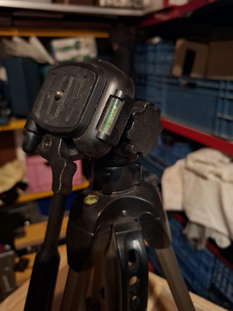 PIEDS CAMERA PROFESSIONNELS, Audio, Tv en Foto, Fotografie | Professionele apparatuur, Ophalen