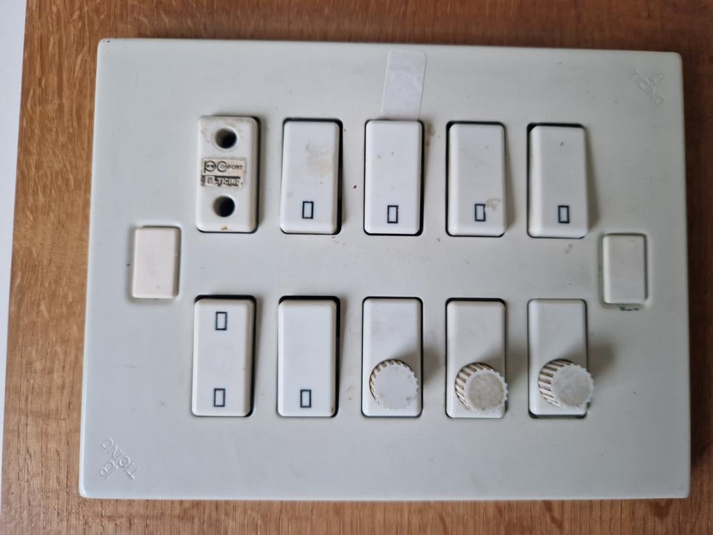 Bticino inbouwschakelaars, Ophalen of Verzenden, Gebruikt, Schakelaar