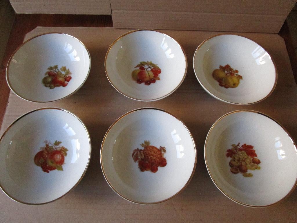 Arzberg bord & 6 kommetjes, Ophalen of Verzenden, Nieuw, Porselein, Kom(men)