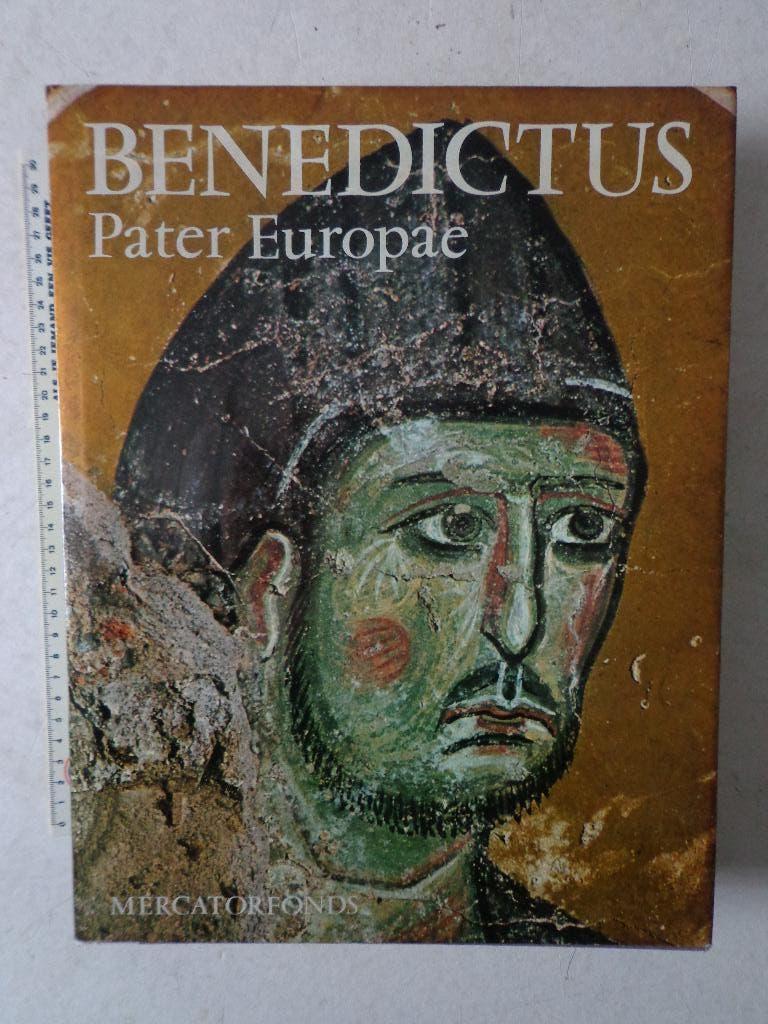 Kunstboek Mercatorfonds Benedictus Pater Europae 1980, Boeken, Kunst en Cultuur | Beeldend, Dom P. Batselier, Ophalen of Verzenden