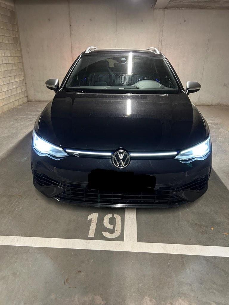 Volkswagen Golf 8R Variant (2022), Autos, Volkswagen, Particulier, Golf, 4x4, ABS, Caméra de recul, Phares directionnels, Régulateur de distance