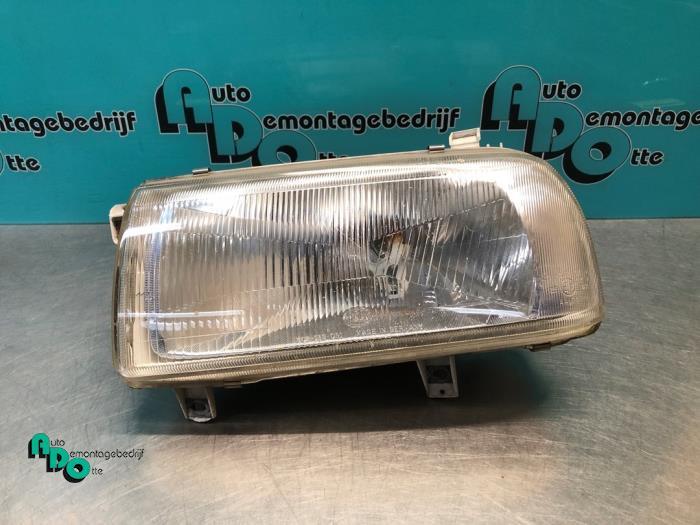 Koplamp links van een Volkswagen Vento (Vento 91-), Auto-onderdelen, Gebruikt, -, Volkswagen, -