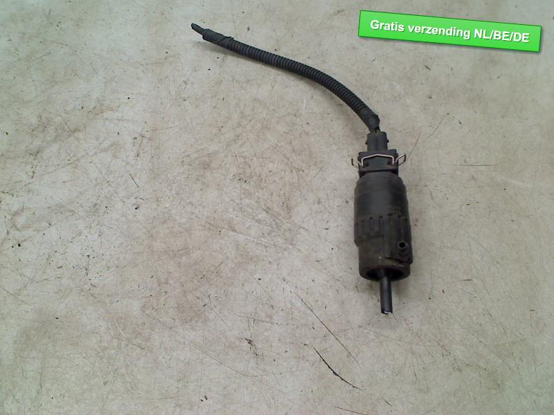 LAVE-GLACE RESERVOIR AVANT Fiat 500 (312) (71740942), Dhr. R. de Gouw, Utilisé, Fiat, De Bloemendaal 21 21
5221 EB  'S HERTOGENBOSCH, NL