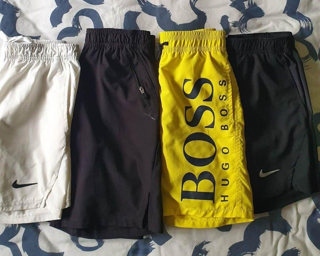 SET VAN 4 TENNISSHORTS (9-10 JAAR) MAAT 135-140, Sport en Fitness, Tennis, Ophalen, Zo goed als nieuw, Kleding, Nike